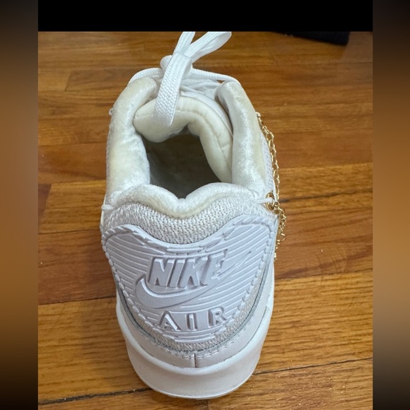 nike air max 90 with gold chain - Picture 4 of 5